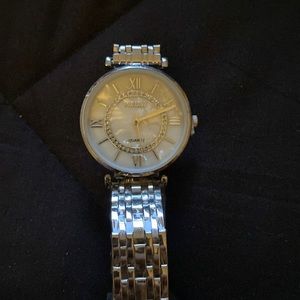 Woman’s Meibo watch